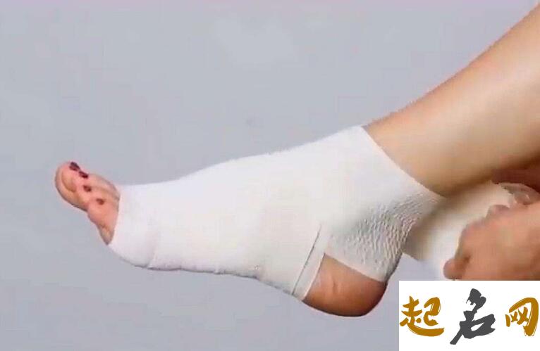 梦见脚心出血是什么意思【好不好】 梦见发大水了是什么征兆