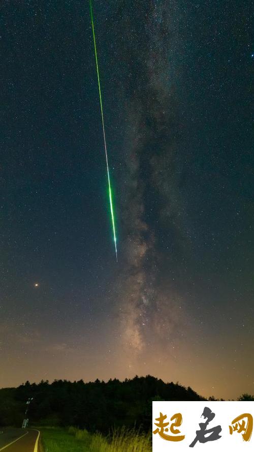 梦见流星 梦见流星雨像烟花一样