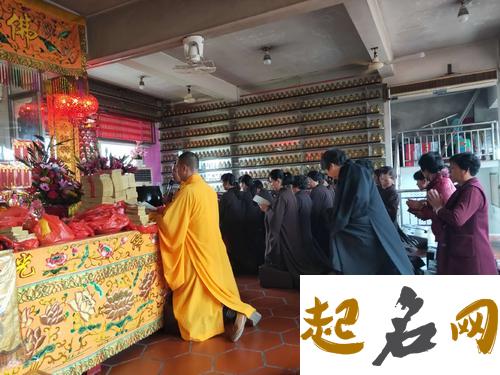 2019年农历十月十七是什么日子可以去寺庙烧香祈福吗？ 2019年腊月黄道吉日